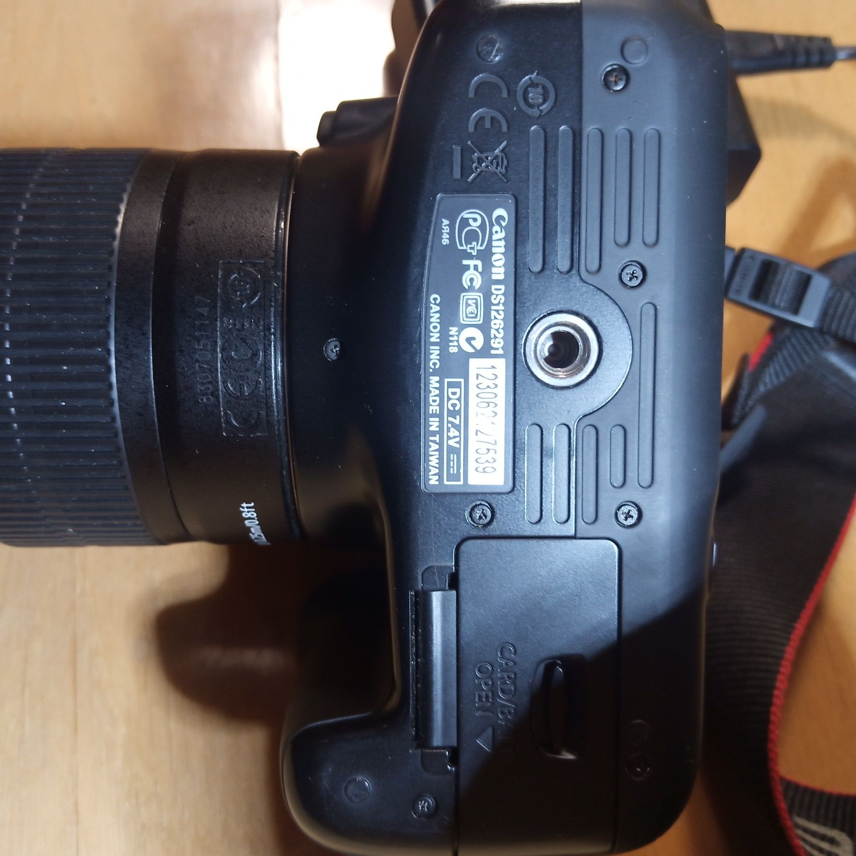 Фотоапарат Canon EOS1100 D