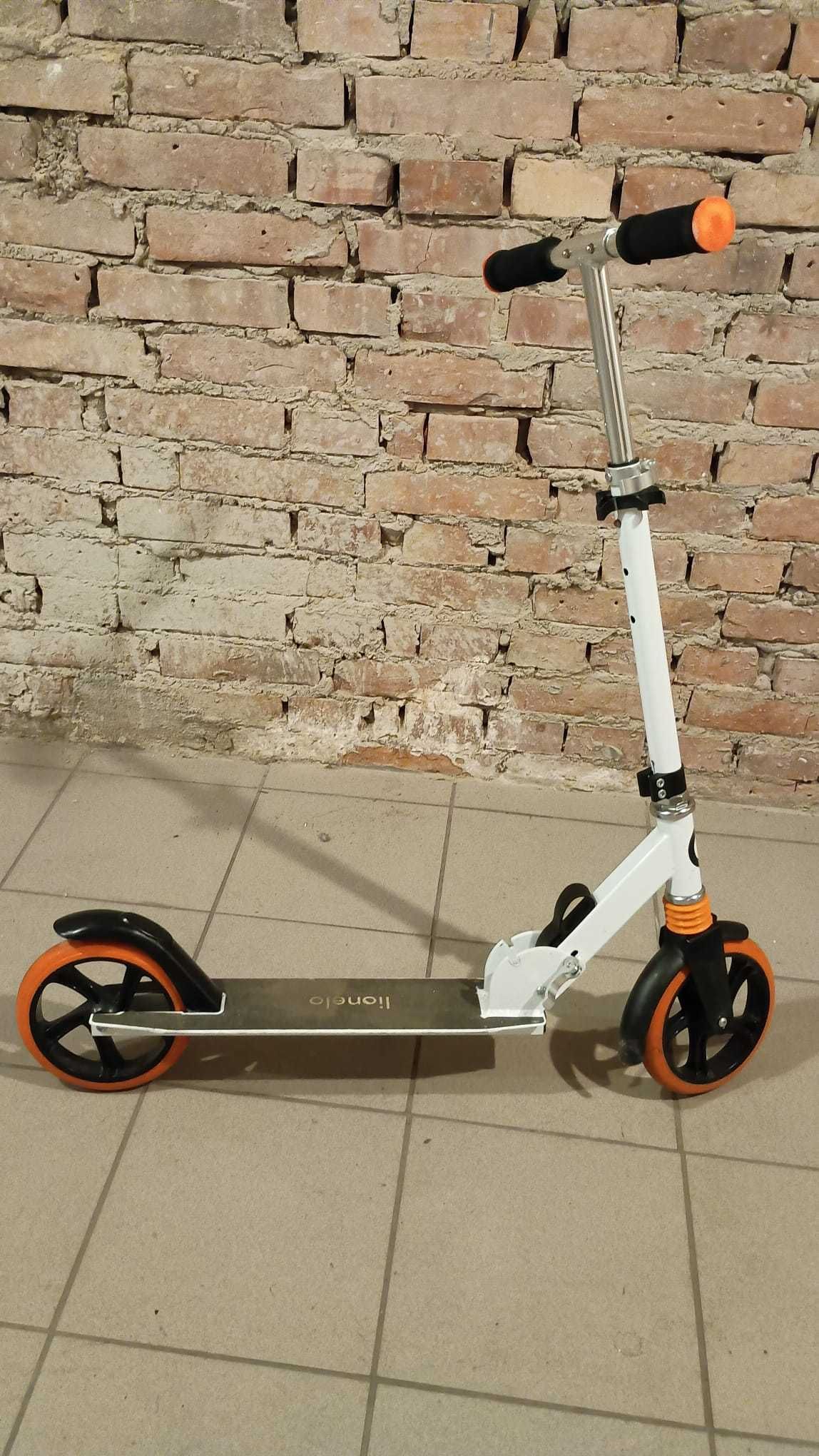 Hulajnoga Lionello prawie nowa!