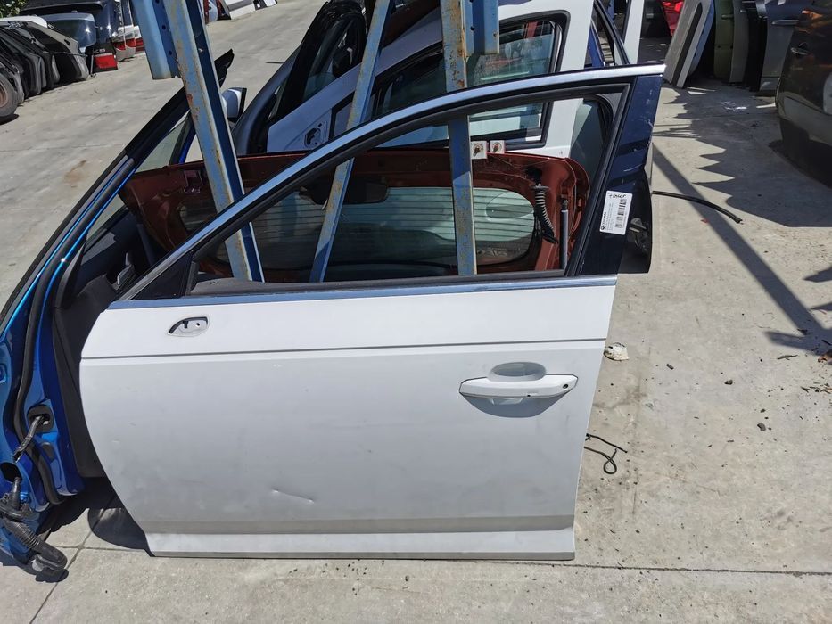 Porta Frente Esquerda Audi A4 do ano 2015