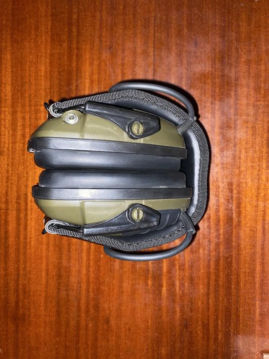 Активные наушники Howard Impact Sport