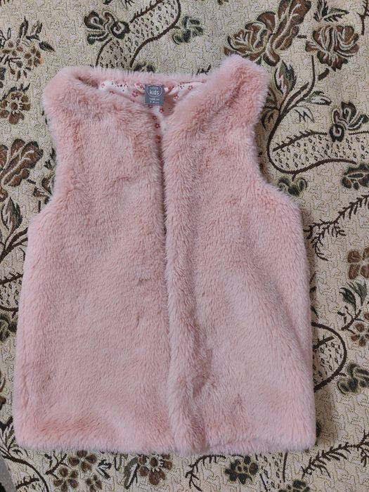 Желетка, безрукавка