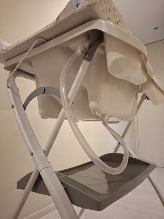 Fraldario com banheira desmontável marca BREVI. Baixa de preço