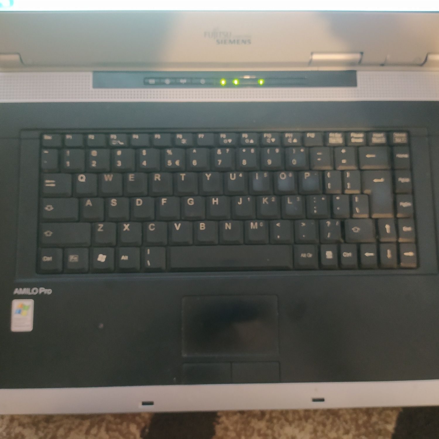 Laptop Fujitsu Amilo pro V2035