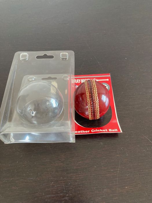 Skórzana piłka do krykieta Gray-Nicolls 4 ¾ Ozs (nowa)