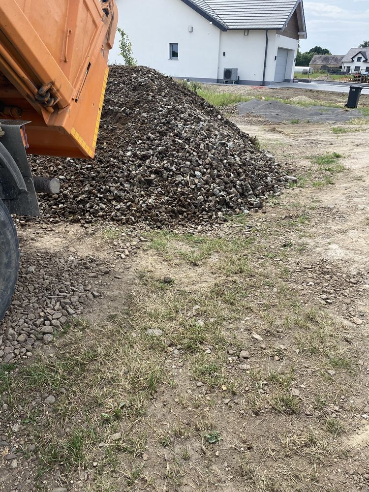 Piasek zasypowy zwir ziemia kamien tluczen transport wywrotka