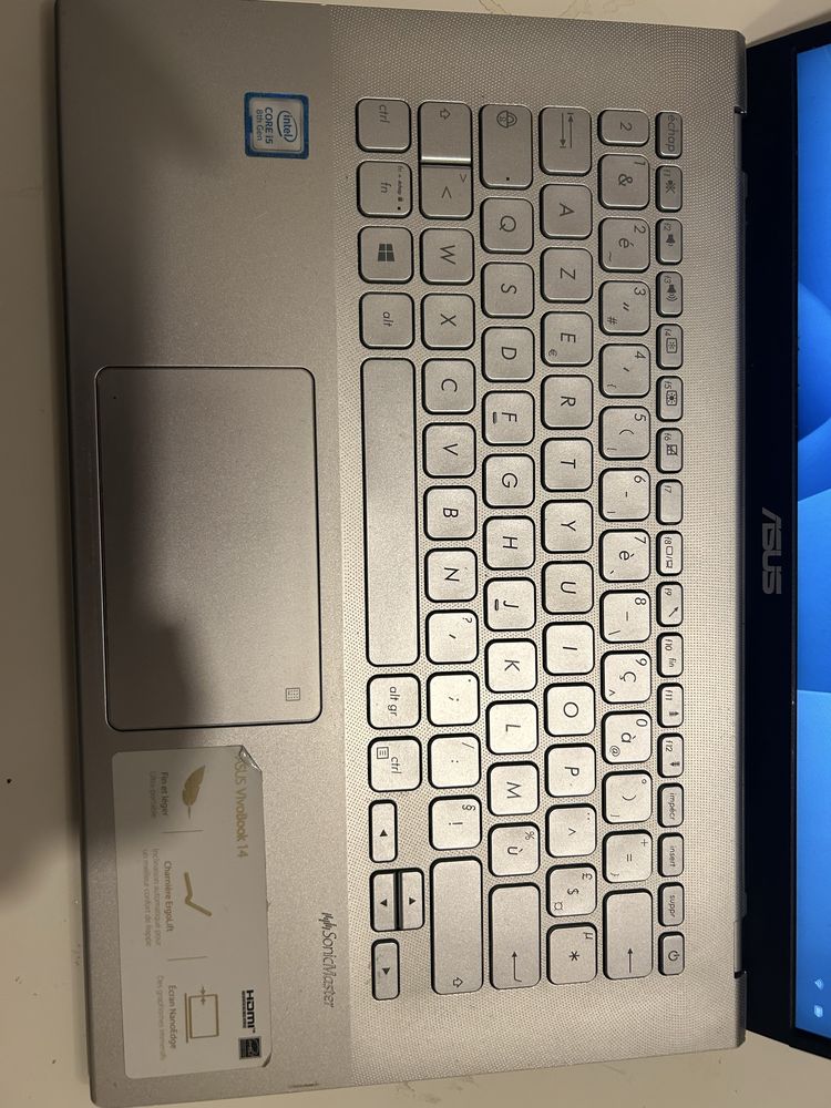 Laptop Asus Vivobook 14 8th gen