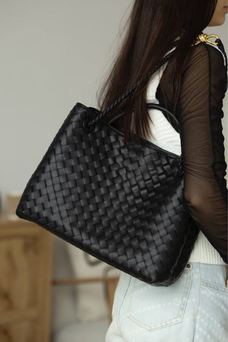 Сумка тоут Bottega Veneta Andiamo зі шкіри з плетінням Intrecciato