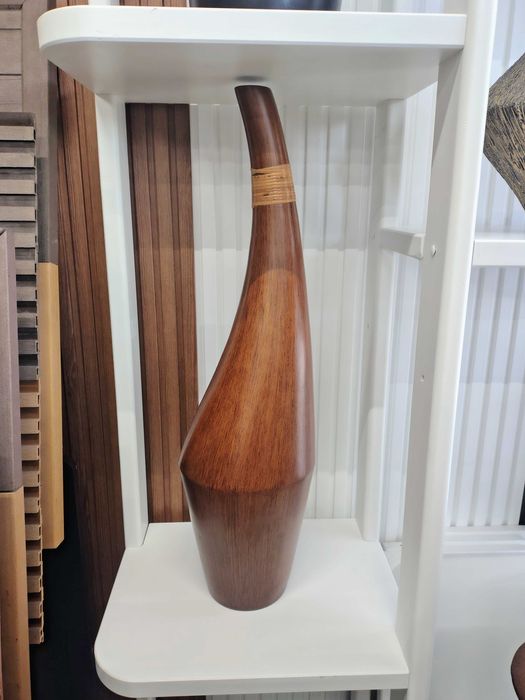 ваза. кувшин. полістоун