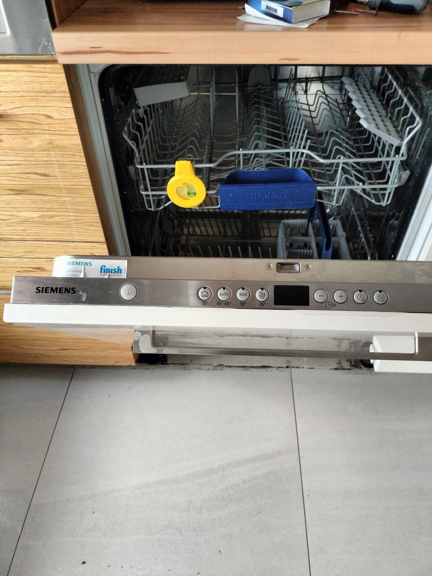 Zmywarka SIMENS SN64M060EU/65 błąd E-09.