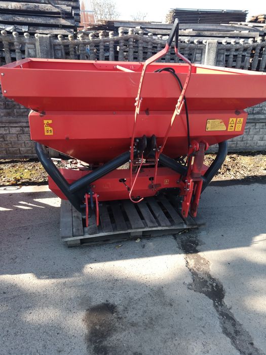 Rozsiewacz nawozów kverneland