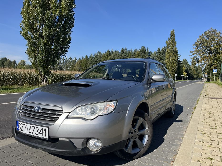 Sprzedam Subaru Outback 2.0 cm 150 kw 4x4 HAK R Android mały przebieg