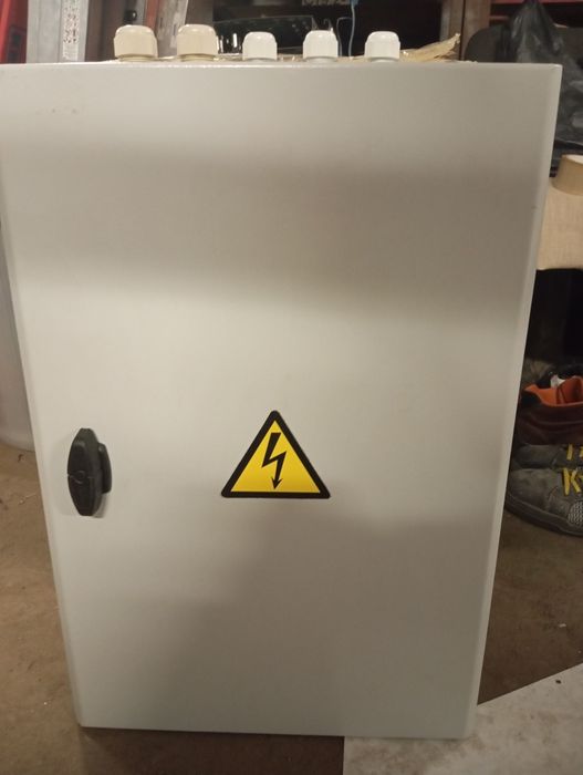 Щиток електричний розподільчий Schneider