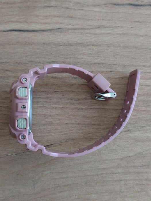 Zegarek Casio G-Shock GMA-S120DP różowy stan bardzo dobry