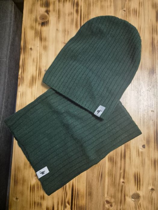 Komplet czapka z kominem