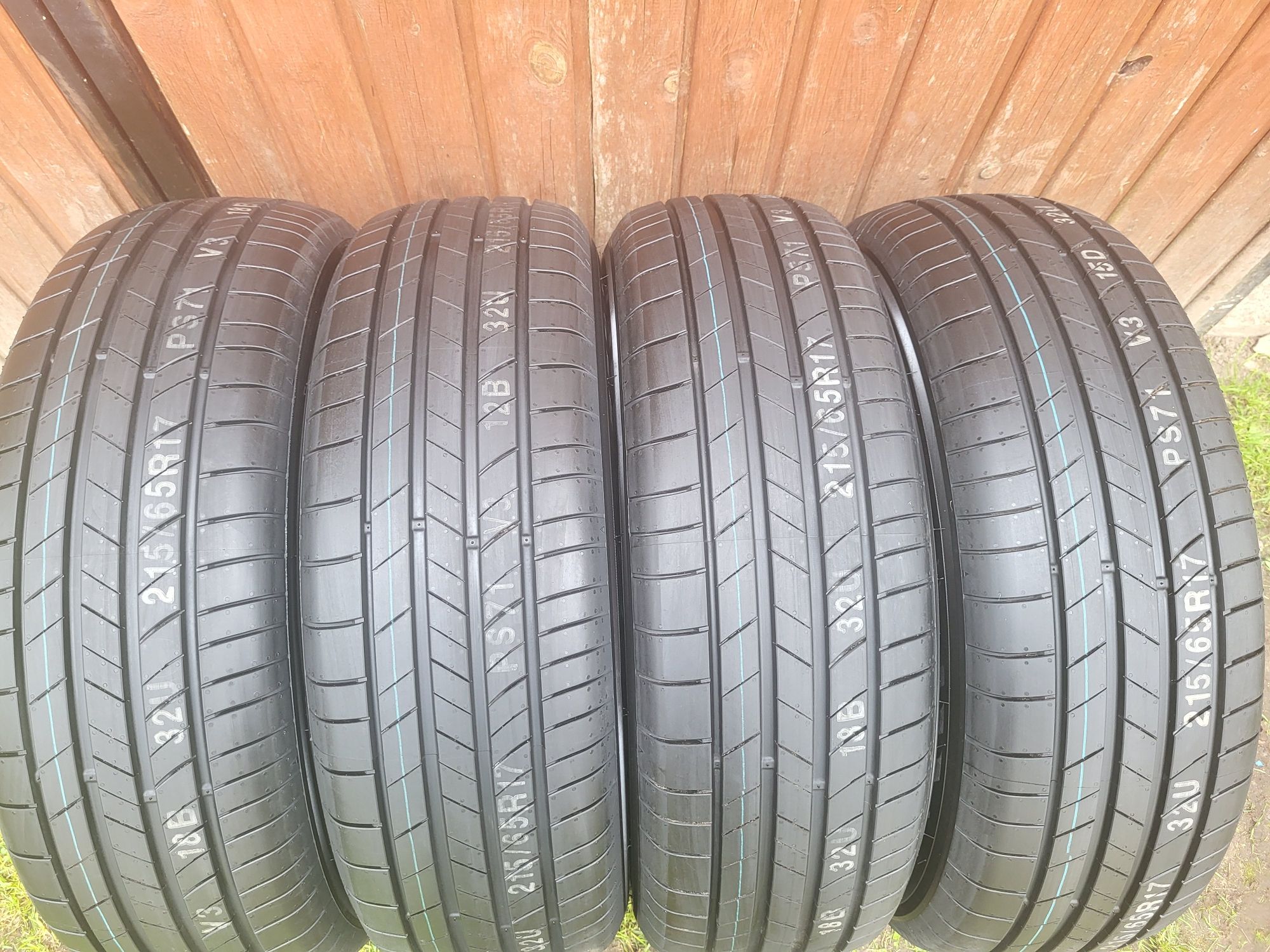 215/65 R17 99V Kumho Ecsta PS71 SUV 2024 jak Nowe