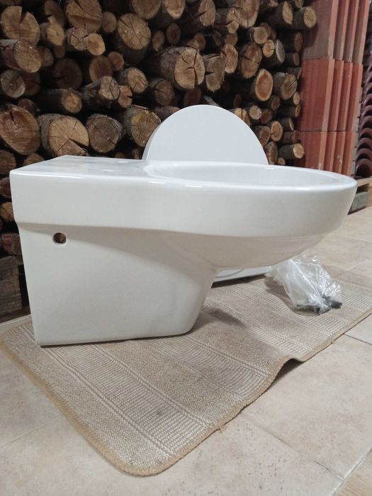 Misa WC, Koło + deska wolno opadająca