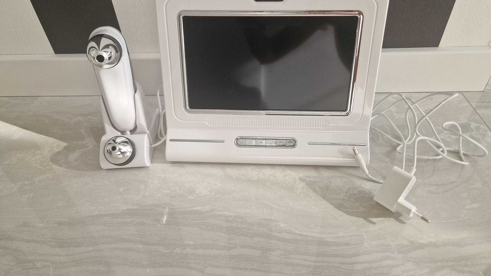 Kamera trychologiczna z monitorem