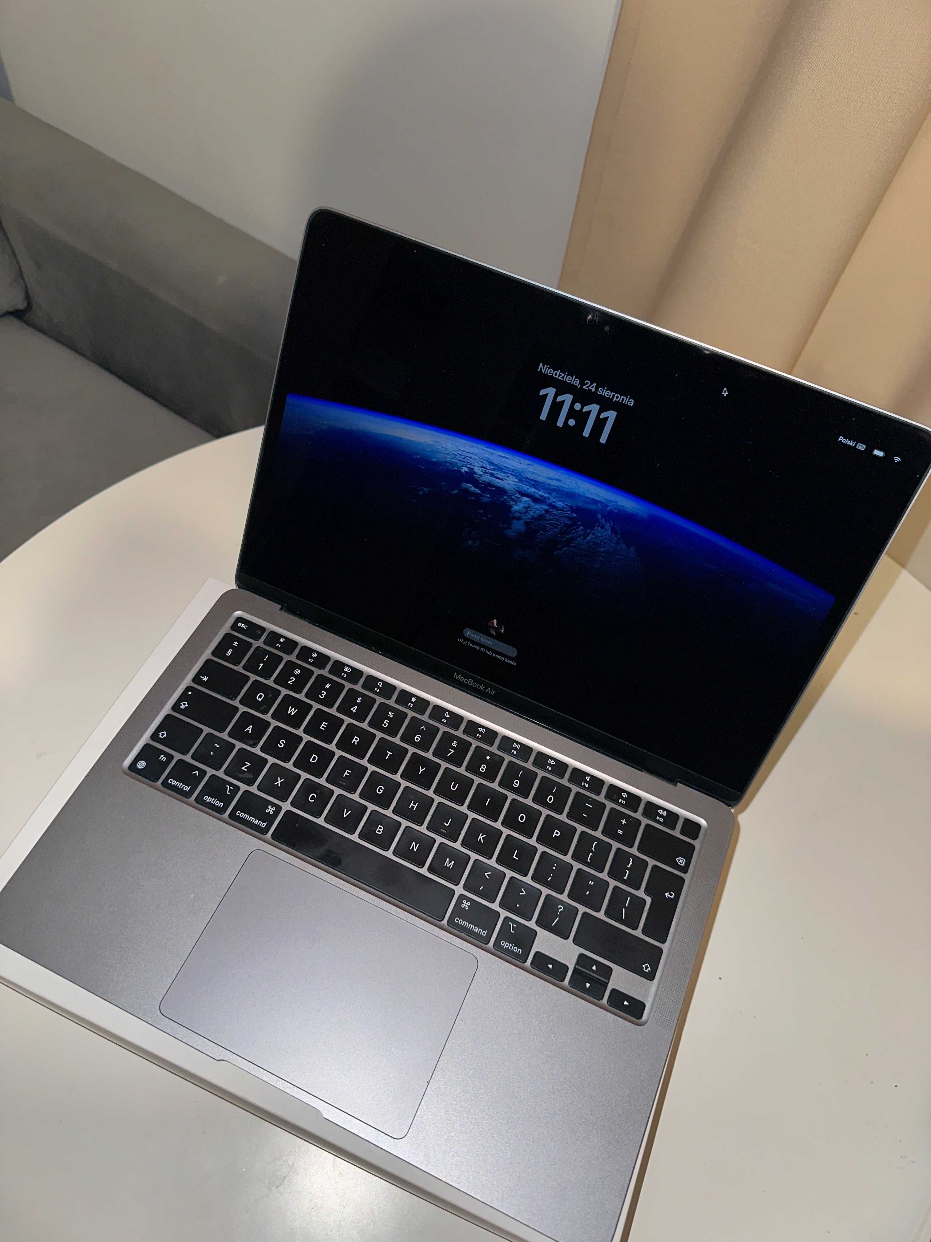 Apple MacBook Air 13.3” M1 – 8GB RAM, 256GB SSD | OKAZJA 95% BATERIA