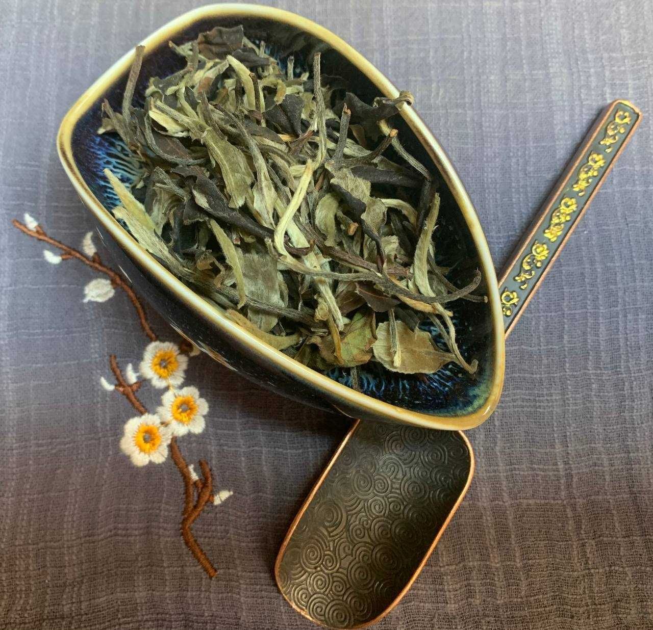 Китайський чай, белый чай "Місячне світло" 100 г Китайский чай