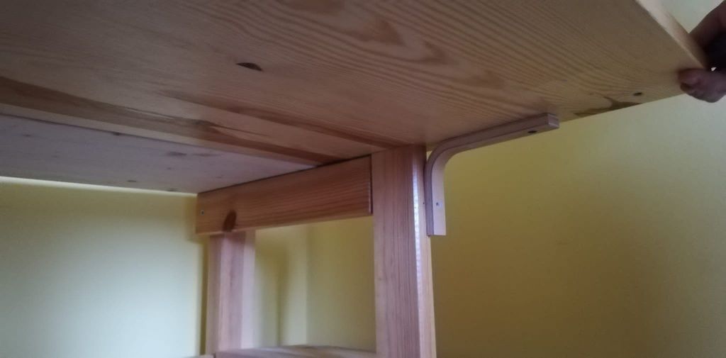 Łóżko z antresolą