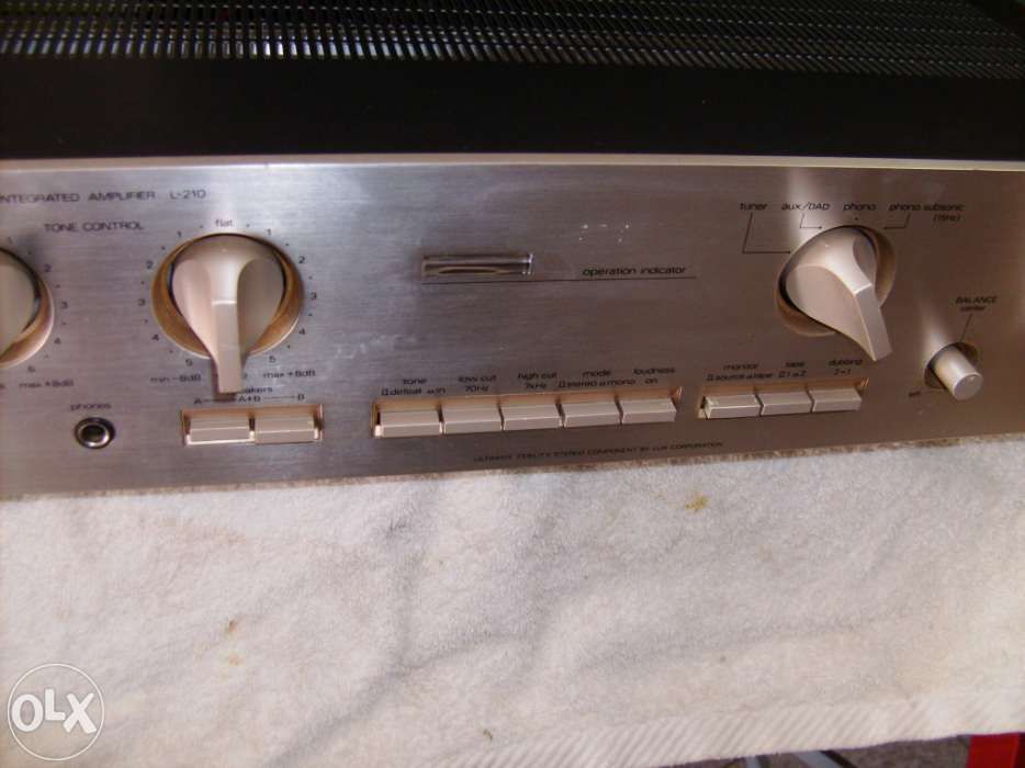 Amplificador Luxman L-210