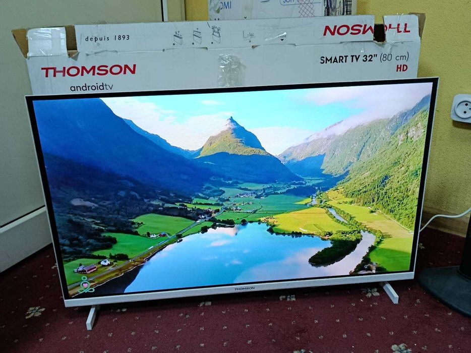 Телевізор Thomson 32" Smart TV 32HA2S13W