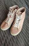 Sneakersy Bershka pudrowy róż 38