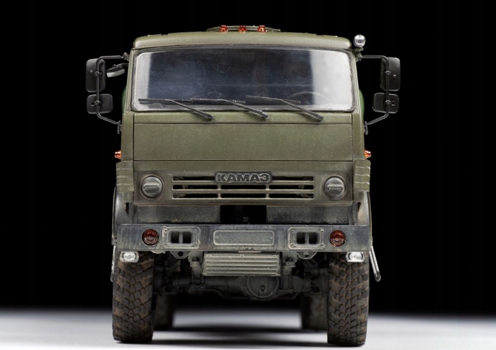 Model Zvezda 3697 ciężarówka Russian Army KAMAZ-5350 "Mustang"