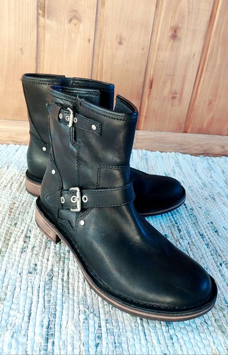 UGG чоботи. Натуральна шкіра.