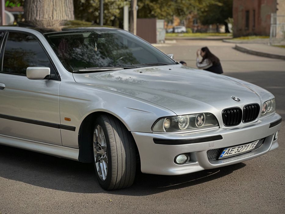 BMW E39 528i МКПП
