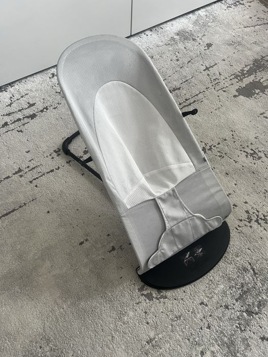 шезлонг качалка babybjorn