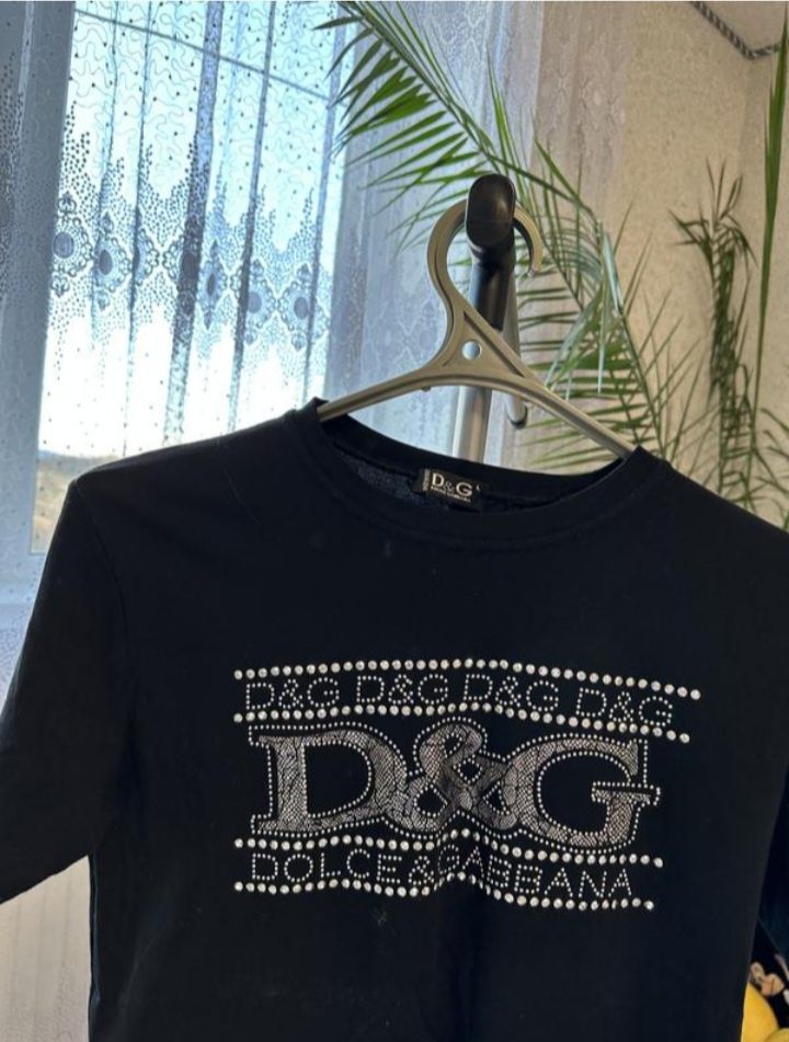 Футболка в стилі D&G