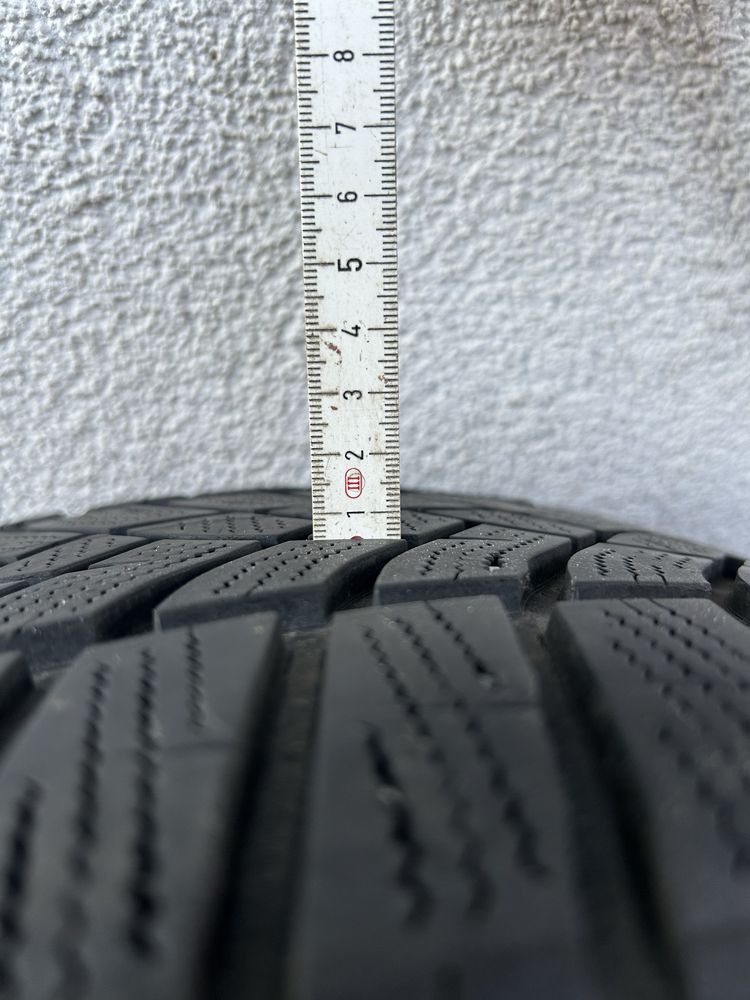 Komplet kół zimowych Goodyear 235/45 R19 99V z felgami Proline