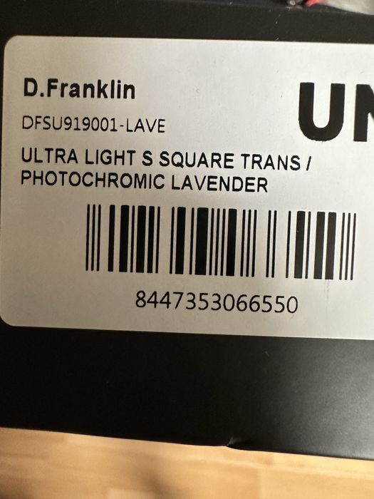 Óculos de Sol Dr.Franklin Monocromáticos
