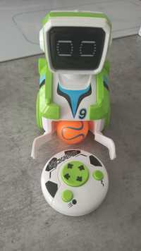 Robot grający w piłkę