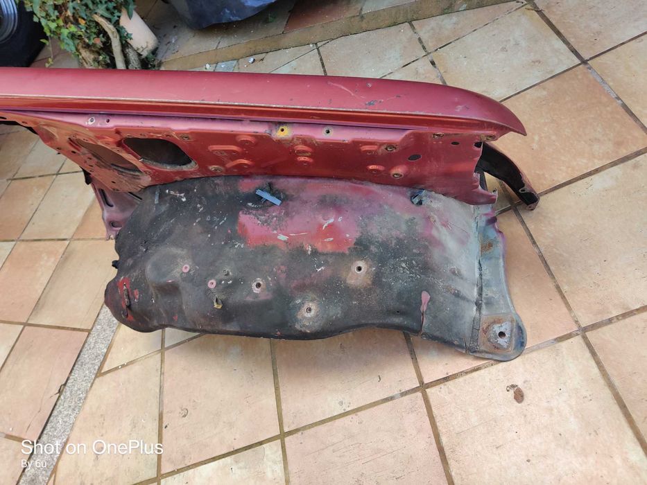 Toyota land cruiser VX capot