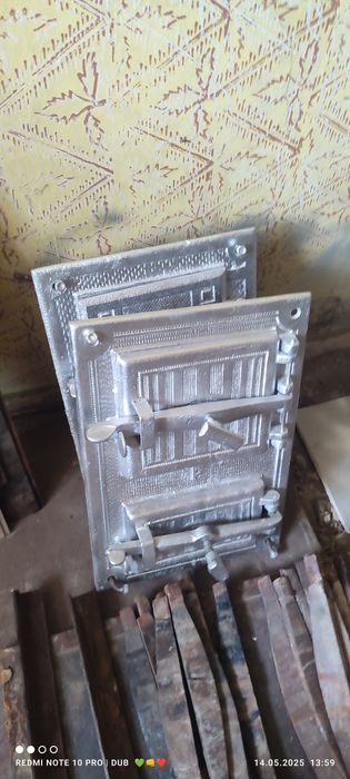 Drzwiczk  2 sztuki do pieca kaflowego żeliwne blachy i ruszta