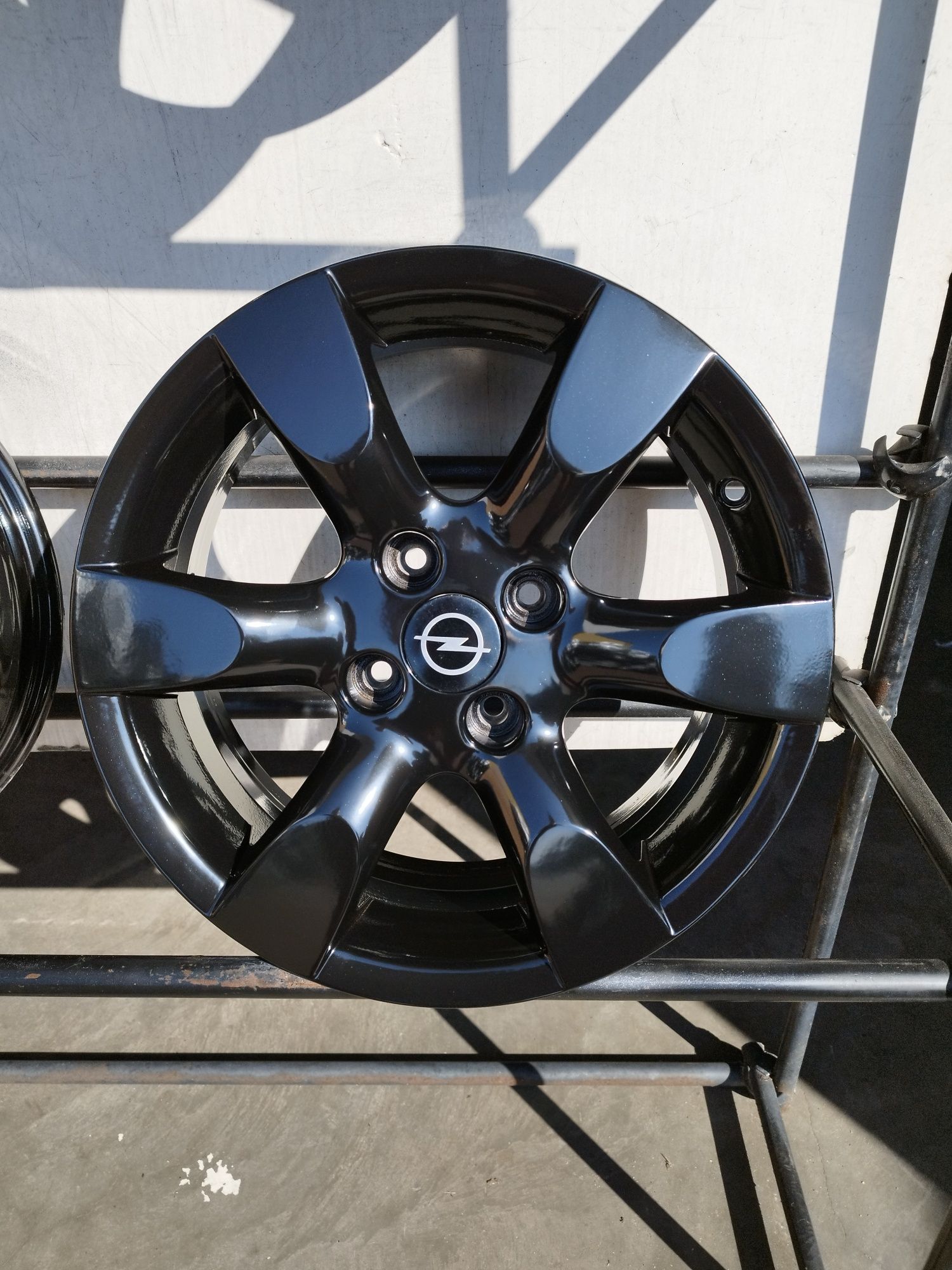 Felgi 16" 4x108 Et 31 6.5j Peugeot Citroen Opel