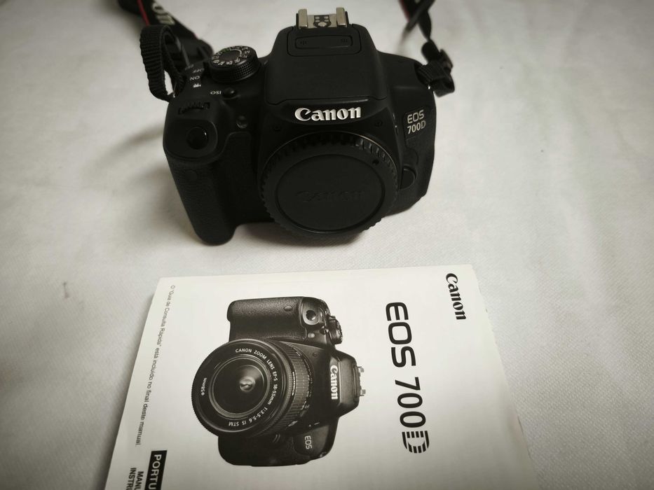 CANON EOS 700D + 3 Lentes + Acessórios