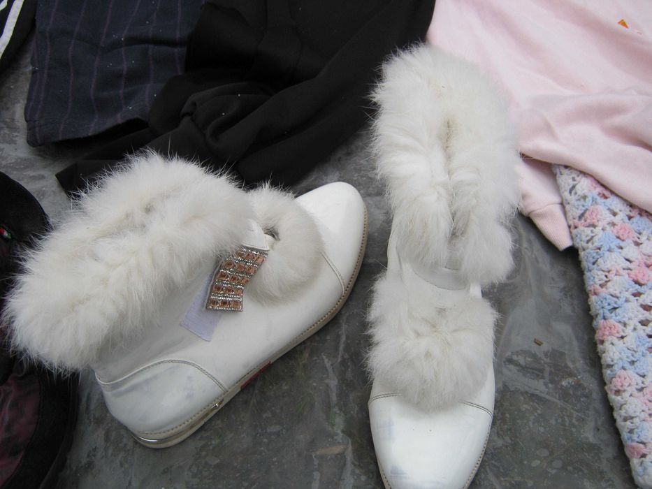 продам женские сапожки разные