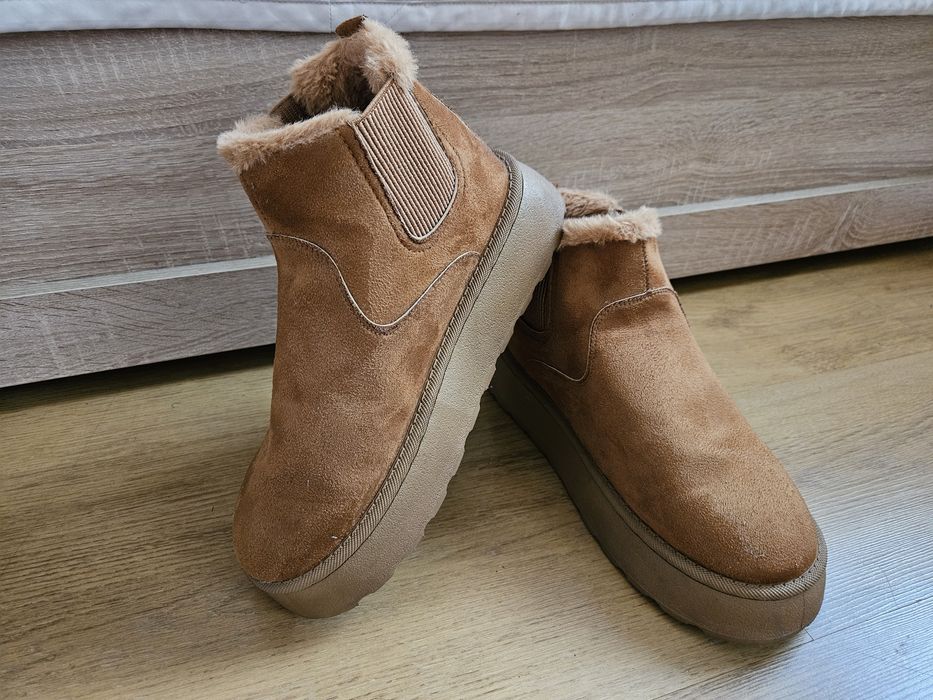 Buty damskie NOWE 42 wkładka 25,5 cm