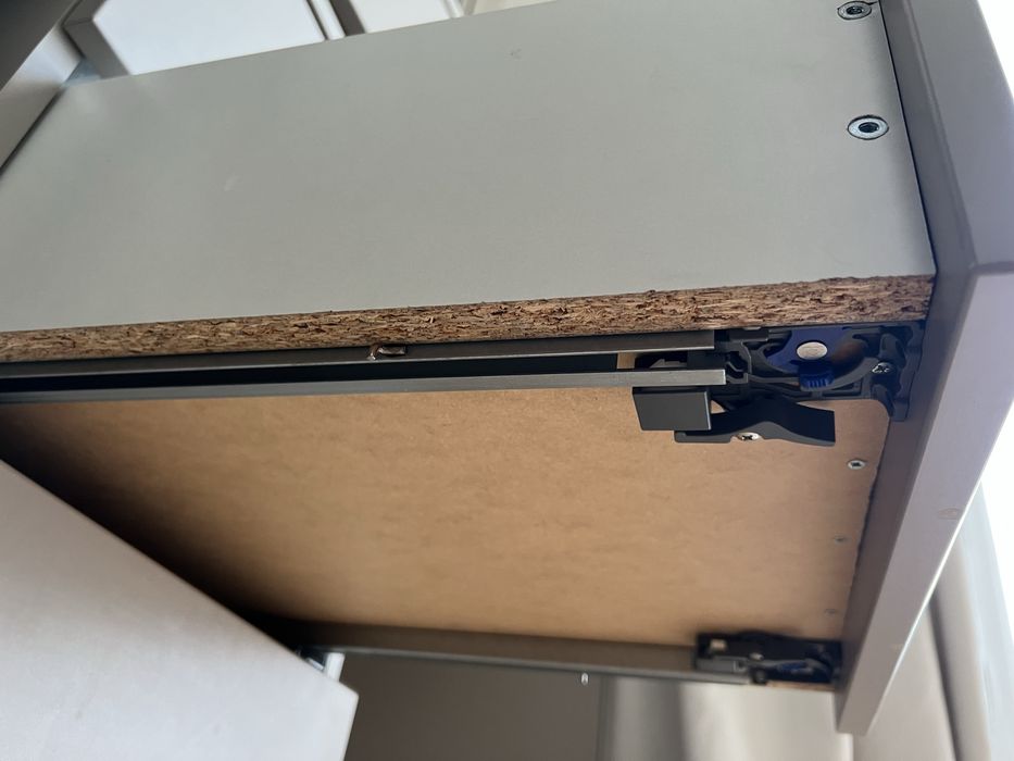 стіл візажний, з якісних матеріалів