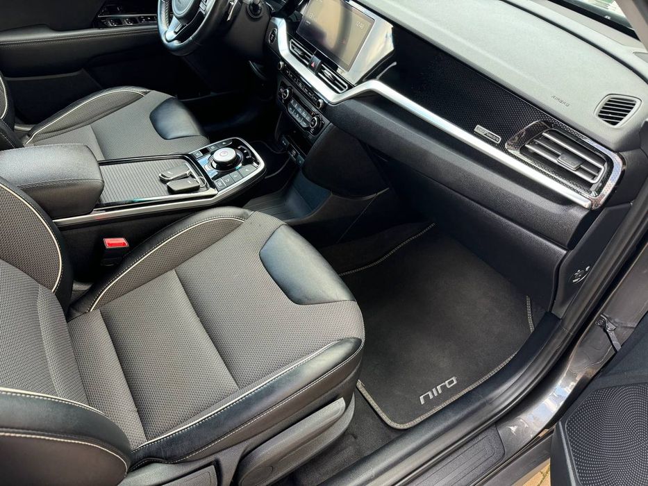 Кіа Ніро 64кВт  з гарантією