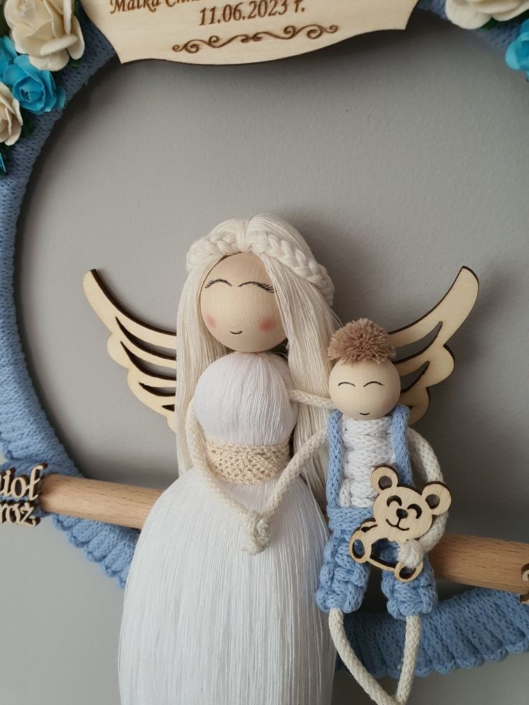 Anioł stróż z dzieckiem makrama chrzest komunia roczek