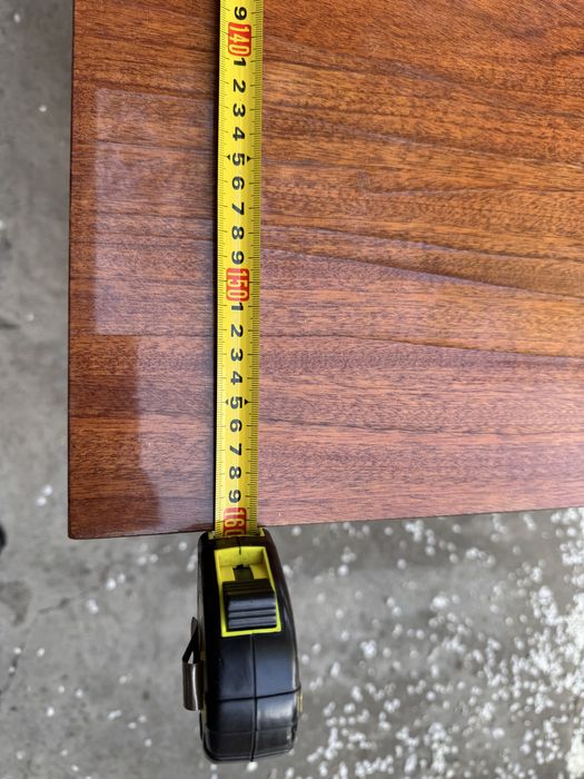 Продам стол обеденный размер 120см на 80см + раскладывается до 160см