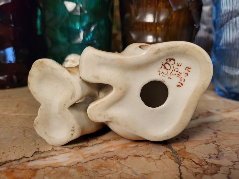 Porcelanowa figurka młodego lwa Łomonosow