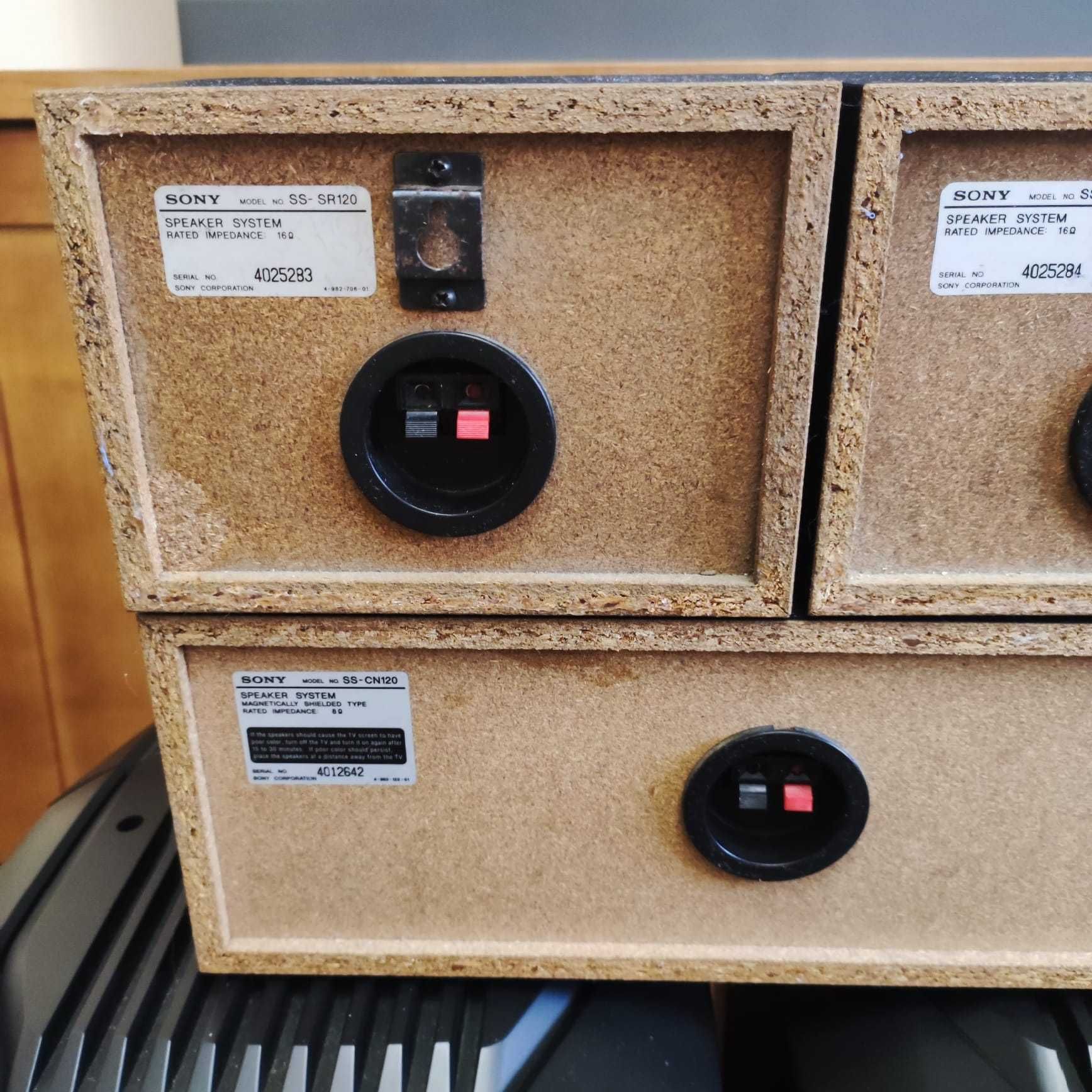 Colunas Sony XB8AV em ótimo estado.