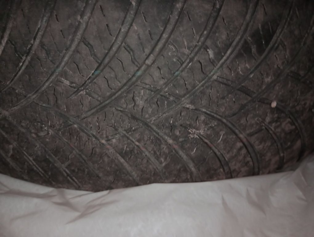 Opony zeetex 215/70 R16 Wielosezon Okazja