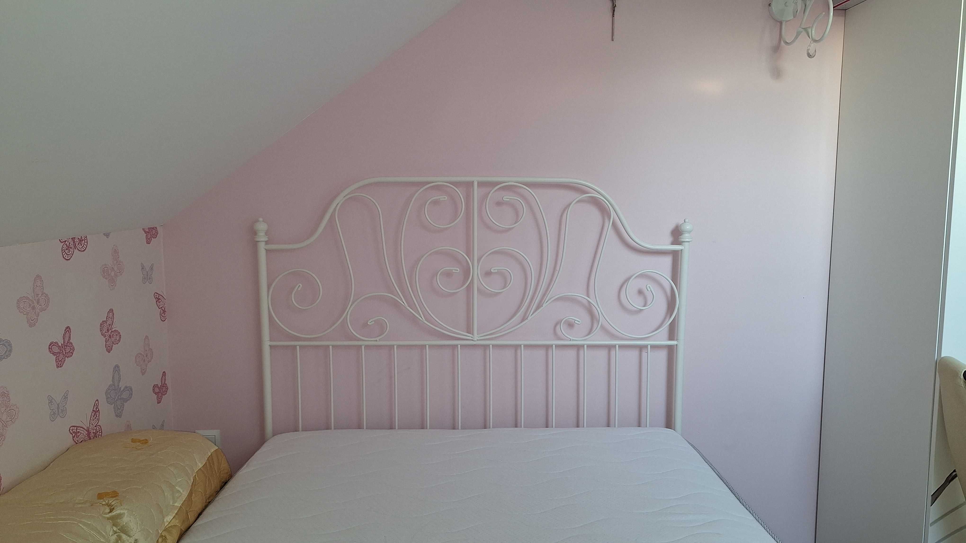 Łóżko metalowe białe modne IKEA Lervik 140x200 z MATERACEM
