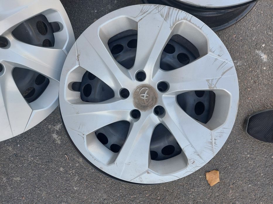 Ковпаки оригінальні Тойота  R17 Toyota RAV4